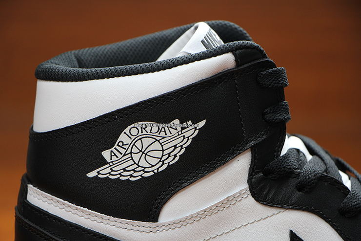 Jordan 1 Black White 02