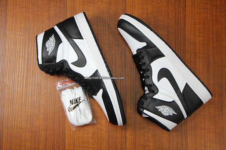 Jordan 1 Black White 05