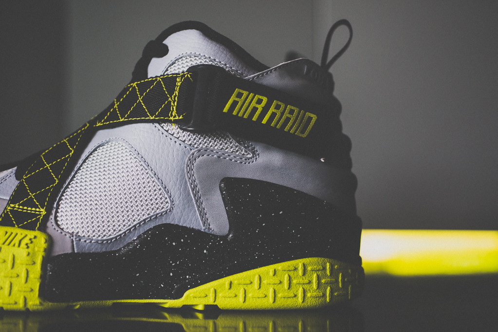 Nike Air Raid Venom Green Available 04