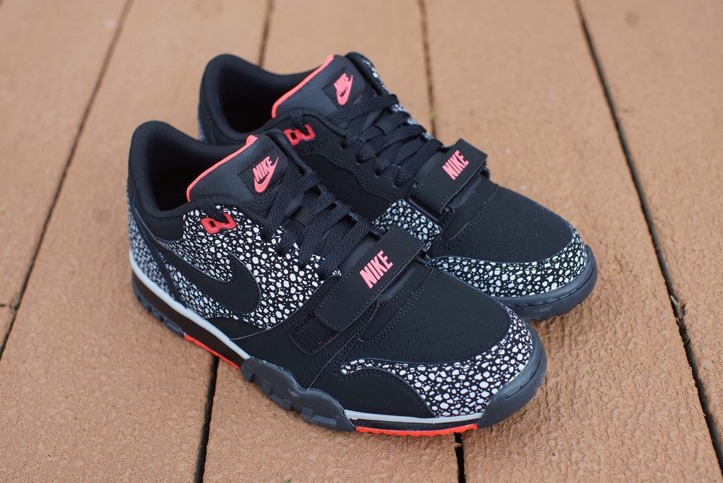 Nike Air Trainer 1 Low St Laser Crimson Available 02