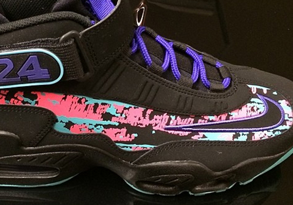 Ken Griffey Jr. Previews an Upcoming Nike Air Griffey Max 1