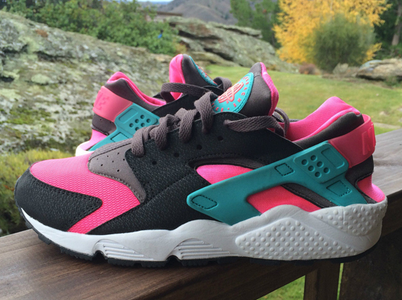 Nike Air Huarache "Hyper Pink" Sample