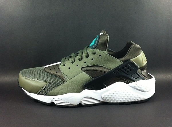 Nike Huarache Le Upcoming Releases 02