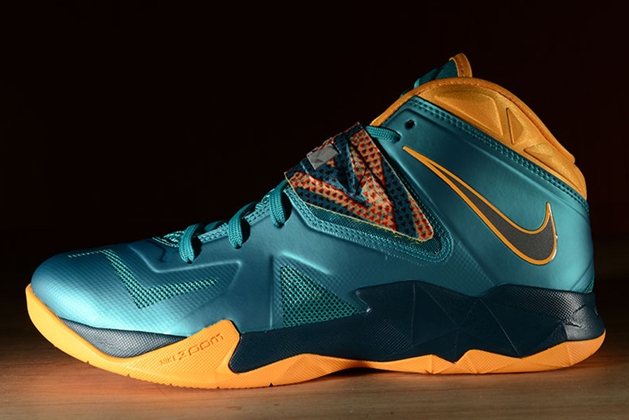 lebron 11 soldiers blue