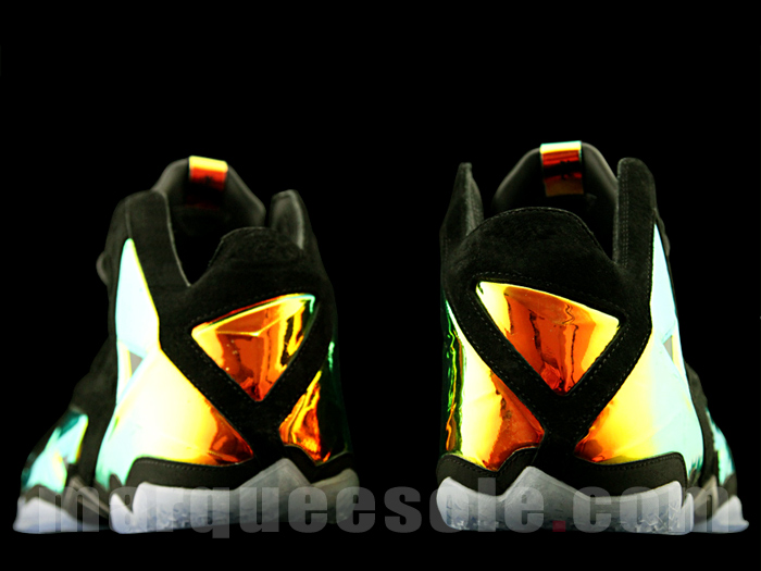 Nike Lebron Xi Ext Kings Crown 03