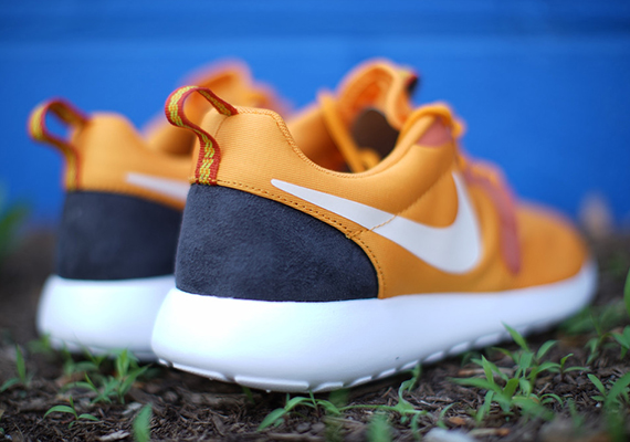 Nike Roshe Run Hyp Kumquat Available 3