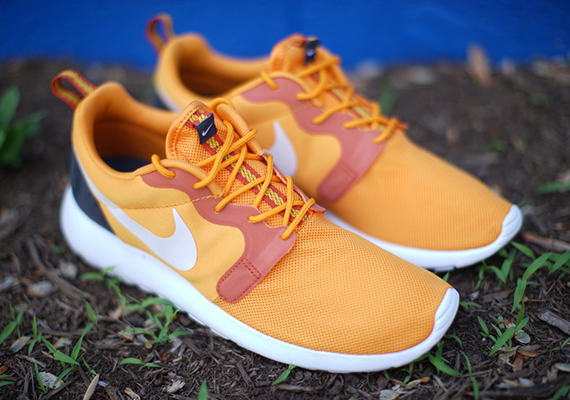 Nike Roshe Run Hyp Kumquat Available 4