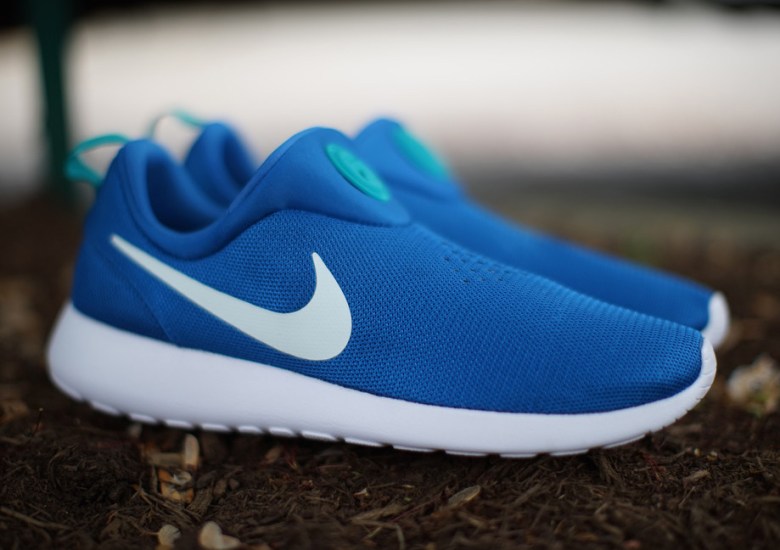 Nike Roshe Run Slip-On “Military Blue”