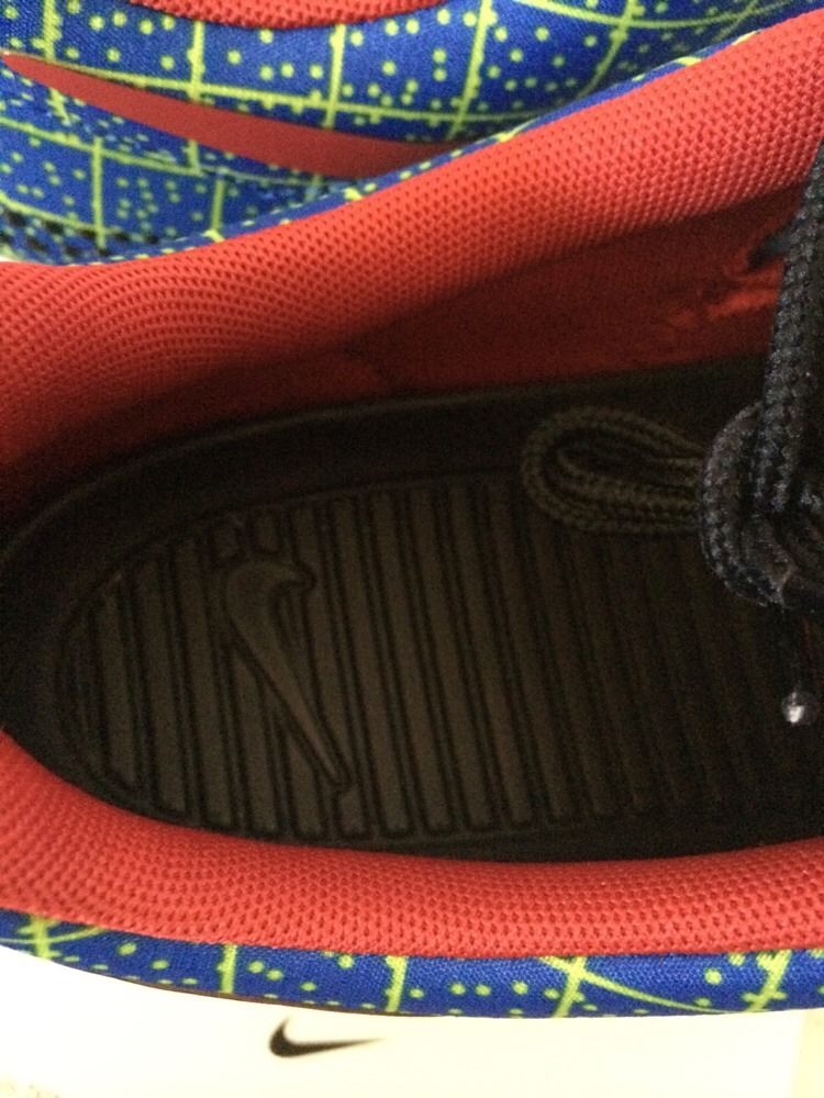 Nike Roshe Run Tech Promo Sample 01