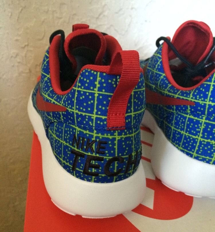 Nike Roshe Run Tech Promo Sample 05
