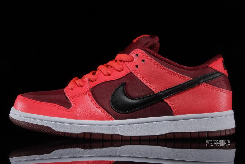 Nike Sb Dunk Low Laser Crimson Team Red 06