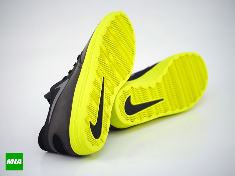 Nike Sb Lunar One Shot Word Cup Black Volt 01