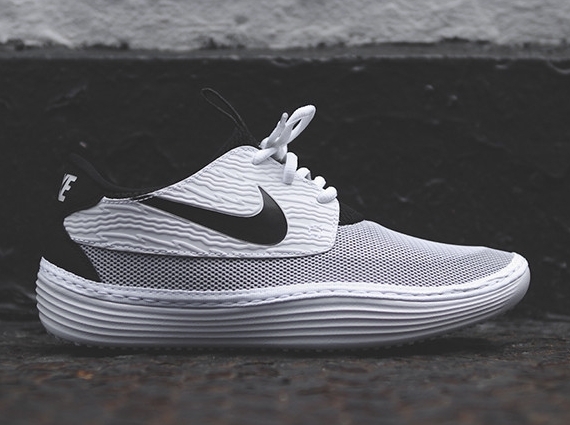 nike normal solarsoft moccasin white black 05