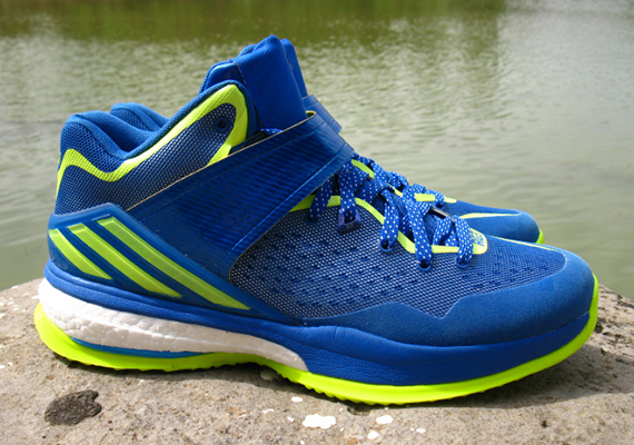 NFL Signature Shoes Are Back: Look the adidas RG3 Boost Trainer - SneakerNews.com
