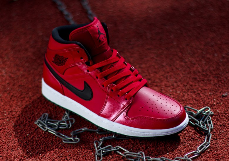 Air Jordan 1 Mid – Gym Red – Black – White