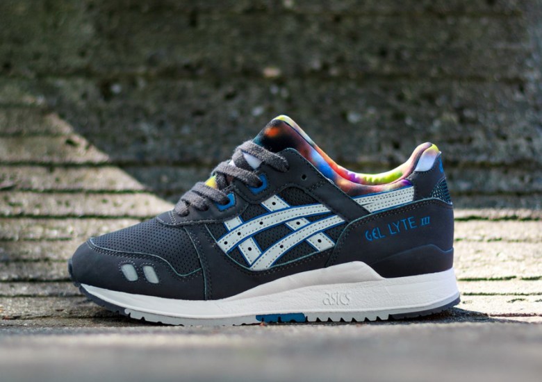 Asics Gel Lyte III With a Multicolor Sockliner