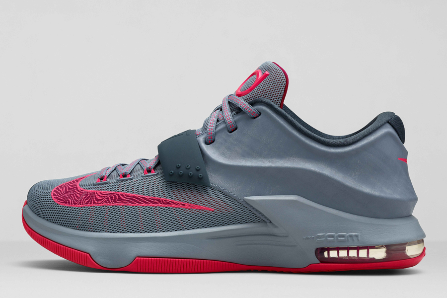 SoleWatch: Kevin Durant Finally Wore the Nike KD 7 (For One Quarter)