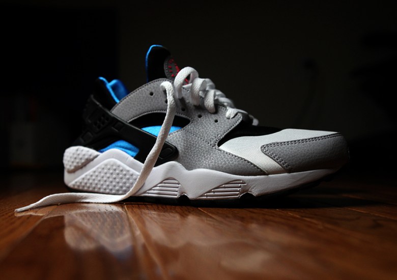 Nike Air Huarache LE Available at Champs