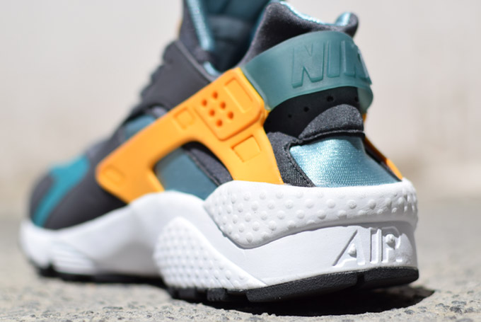 Nike Air Huarache Teal Orange 03