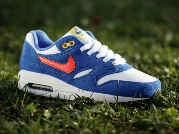Nike Air Max 1 Gs Team Orange Hyper Cobalt 02
