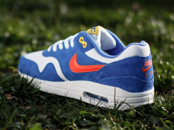 Nike Air Max 1 Gs Team Orange Hyper Cobalt 03