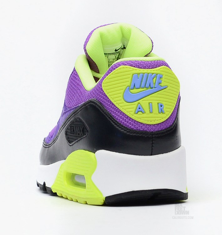 Nike Air Max 90 Essential Hyper Grape 03