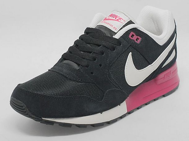 Nike Air Pegasus ’89 – Black – Light Bone – Fuchsia Force