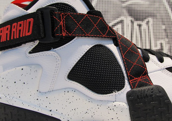 FOR OUTDOOR USE ONLY: A Brief History of the Nike Air Raid