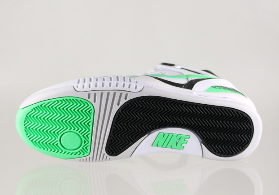 Nike Air Tech Challenge Ii White Poison Green Black Light Ash Grey 4
