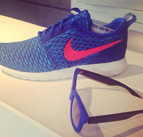 nike flyknit roshe