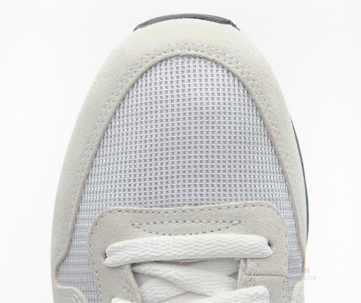 Nike Internationalist Light Base Grey Summit White 02