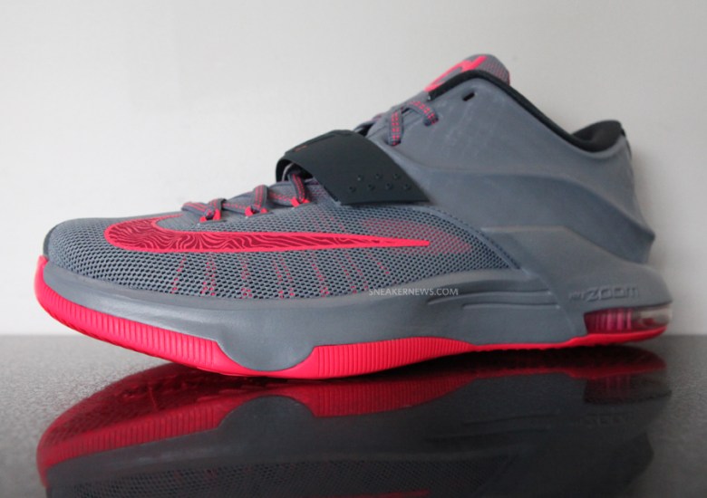 Nike KD 7 “Calm Before The Storm”