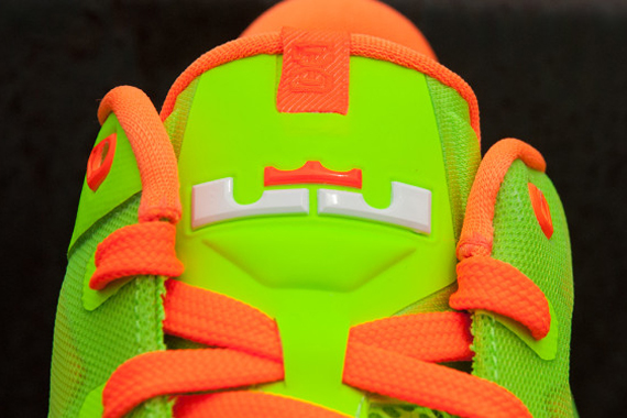 Nike Lebron 11 Low Gs Electric Green White Orange 06