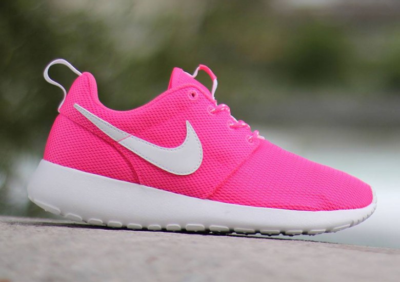 Nike GS "Hyper Pink" SneakerNews.com
