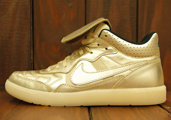 Nike Tiempo '94 Mid "Gold Trophy"