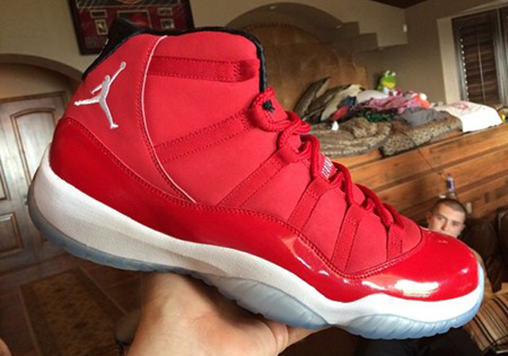 All red best sale jordan 11