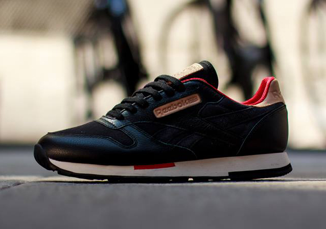 Reebok Classic Leather Utility Black Red 02