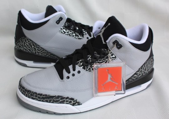 A Detailed Look at the Air jordan metallic 3 Retro “Wolf Grey”