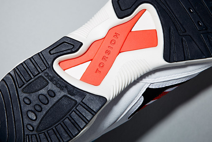 Adidas Torsion Lite 05