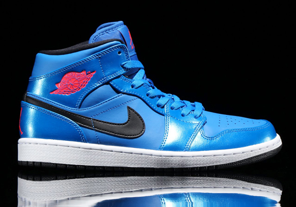 Air Jordan 1 Mid Sport Blue Infrared 23 Black 02