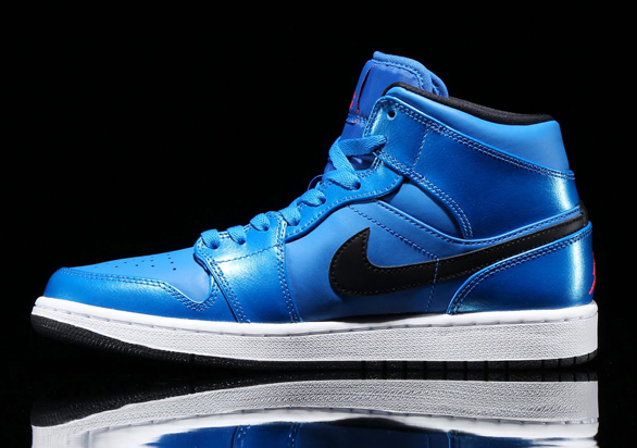 Air Jordan 1 Mid Sport Blue Infrared 23 Black 03