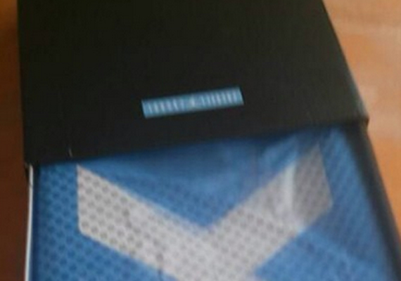 Jordan 6 Flint Grey sneaker tee shirt “Legend Blue” Will Feature Slide-out Packaging