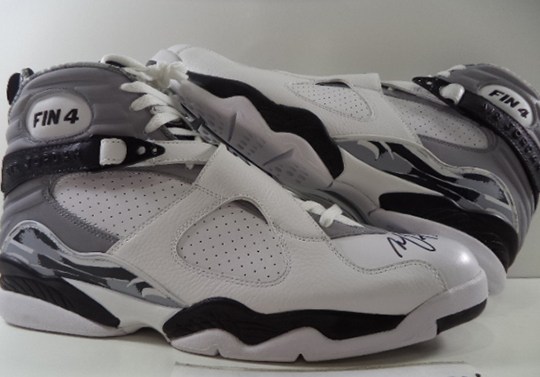 Air Jordan 8 – Signed Michael Finley “Spurs” PE