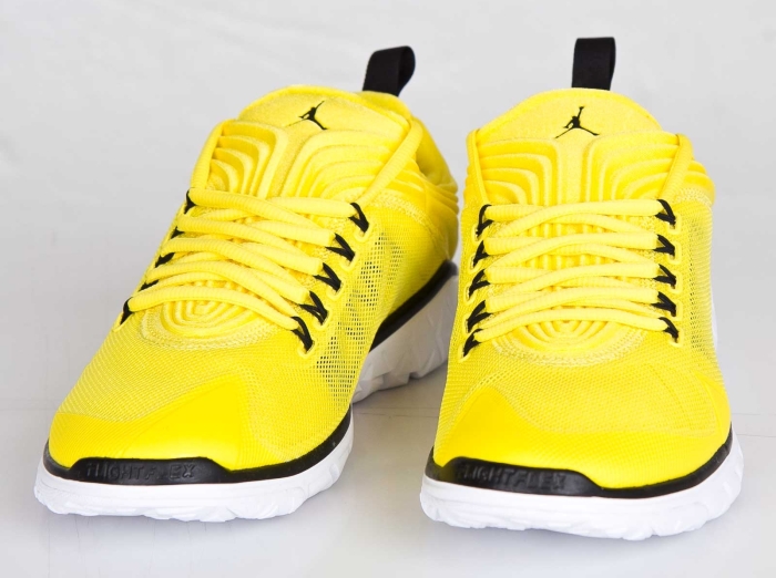 Jordan Flight Flex Trainer Vibrant Yellow Black White 06