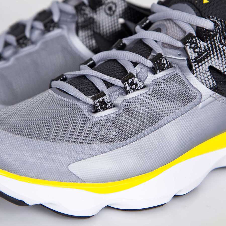 Jordan Flight Runner Wolf Grey Vibrant Yellow 06