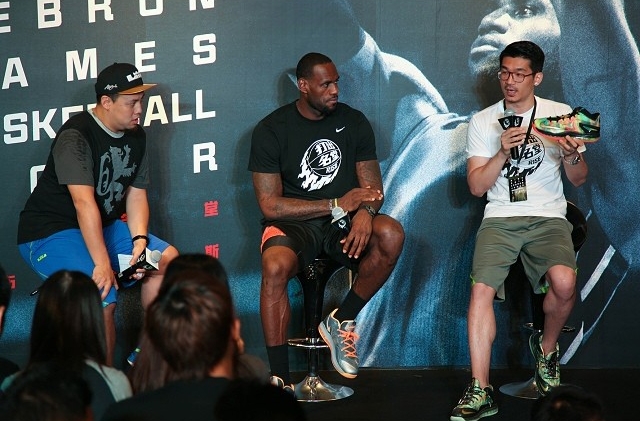 Lebron James China Event Rise 2014 04