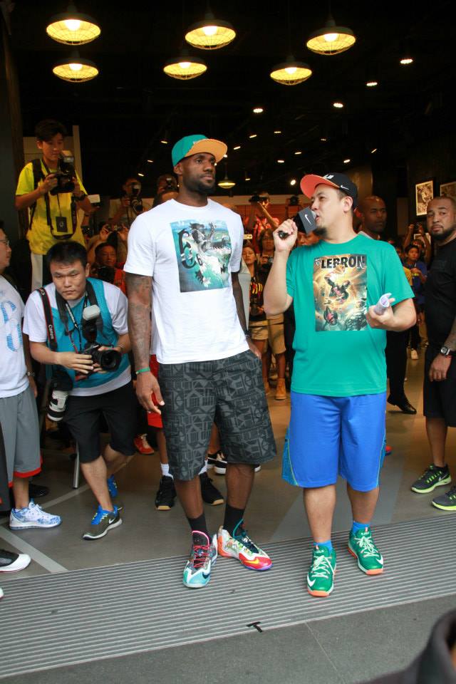 Lebron James Rise China Tour Sneakers 04