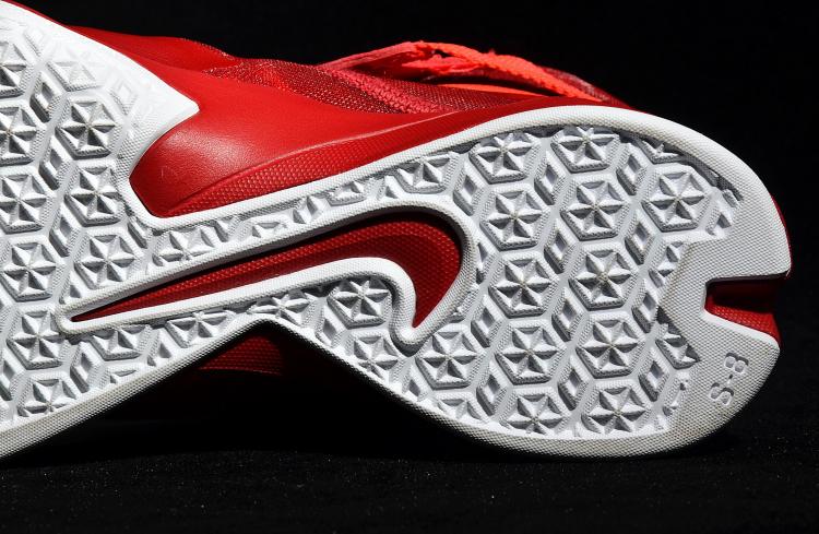 Lebron Zoom Soldier 8 06