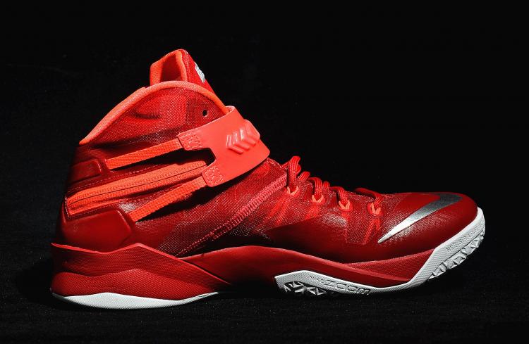 Lebron Zoom Soldier 8 16