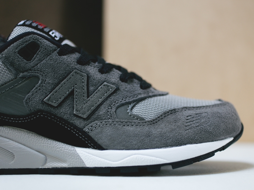 New Balance 580 Elite Grey Suede 03
